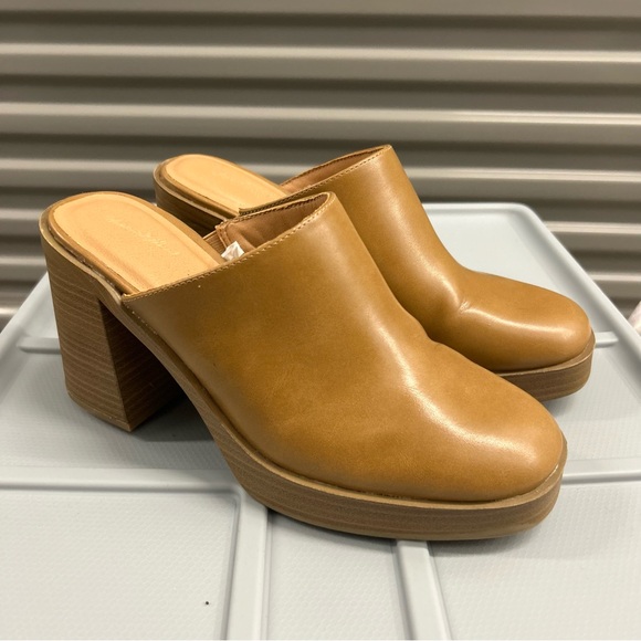 Chunky Platform Mules - Picture 1 of 4